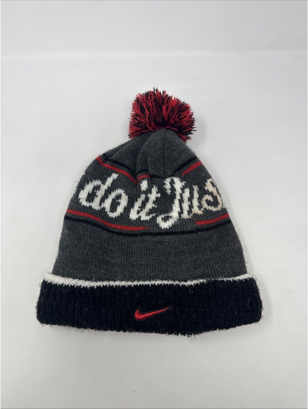 Nike Just Do It Knit Pom Beanie Hat Gray Black Red 632116-071 Mens OSFM